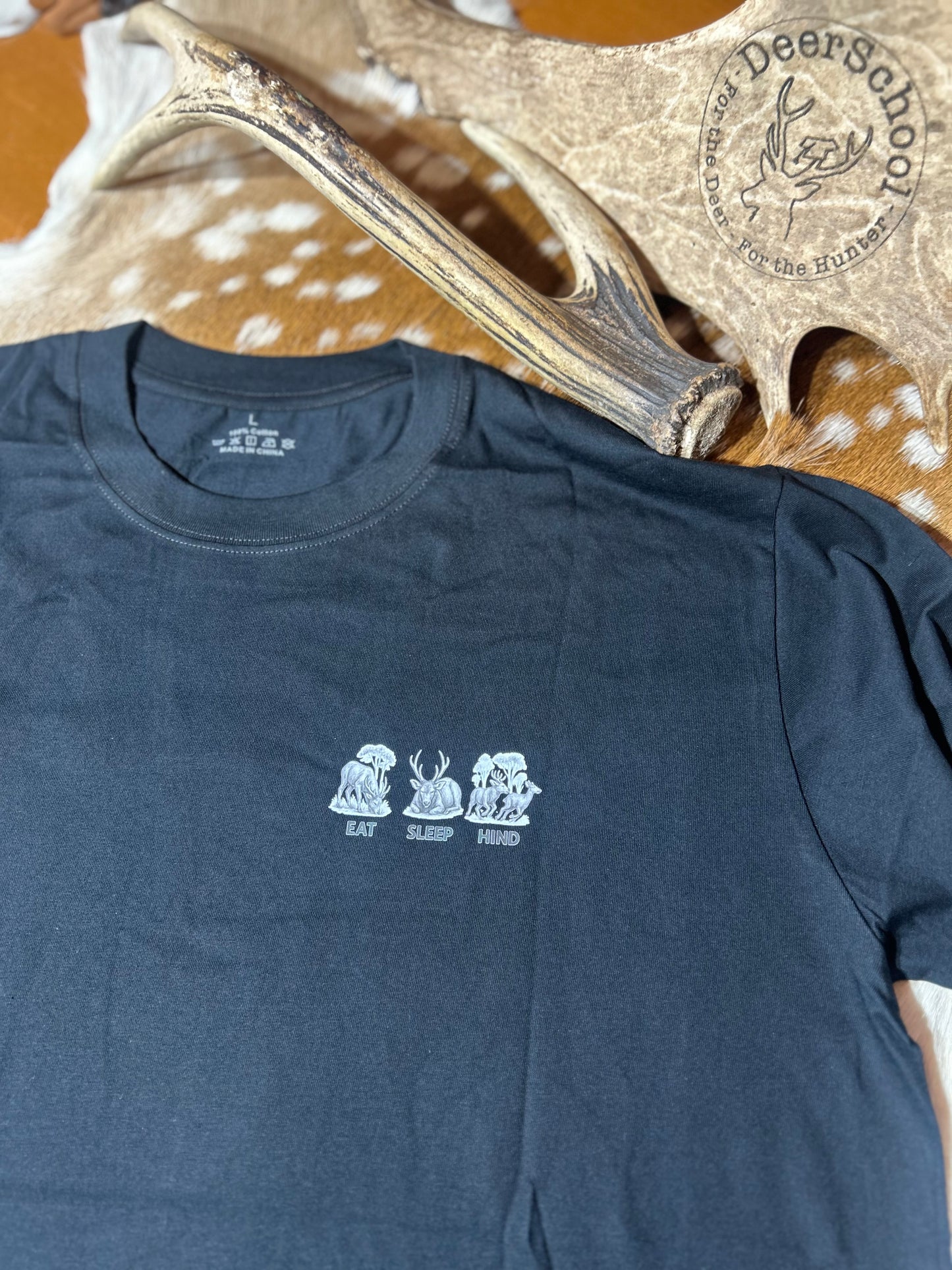 T-Shirt “Eat Sleep Hind”