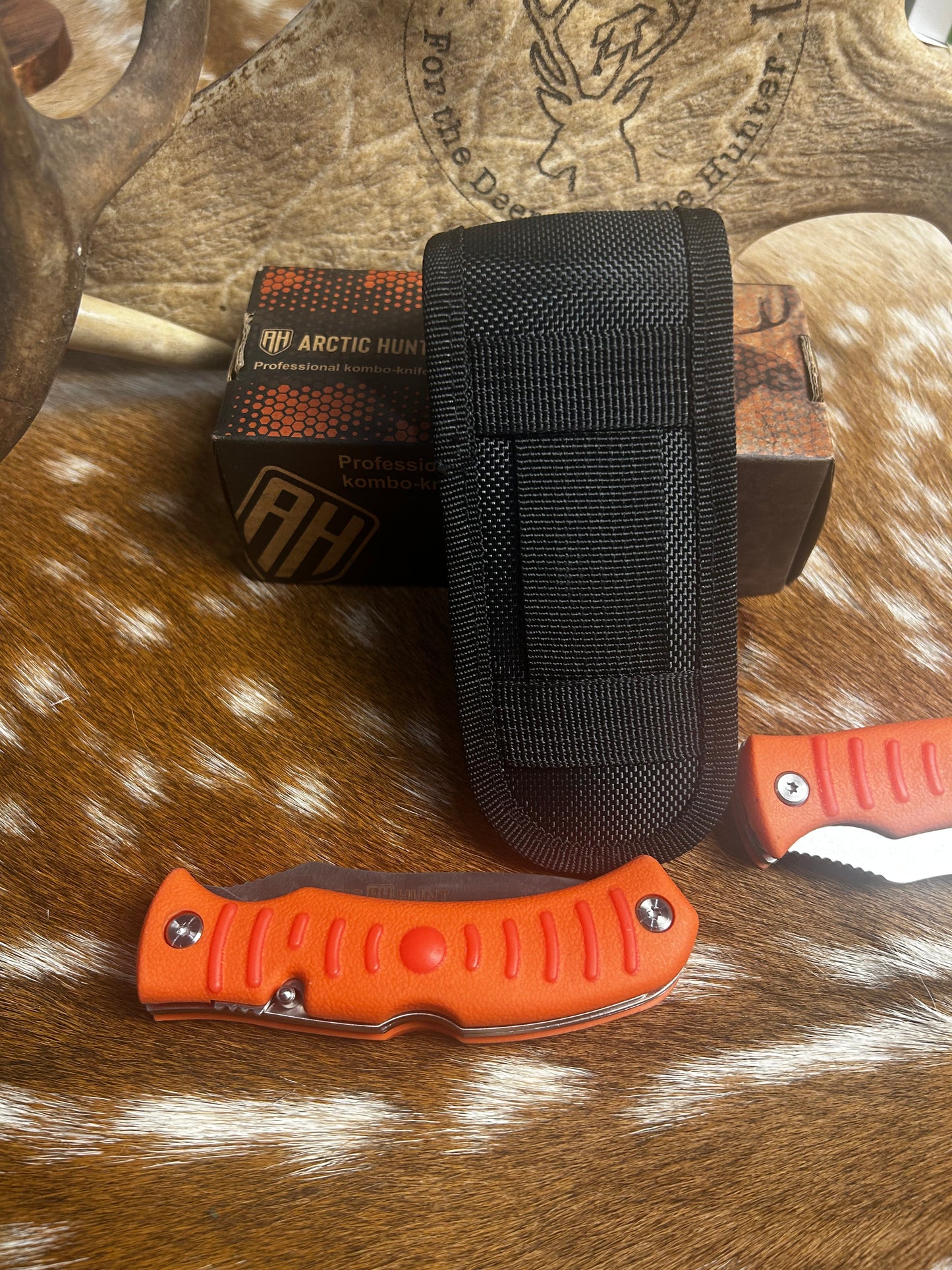 Arctic Dual blade Hunting knife with Razor Gut hook