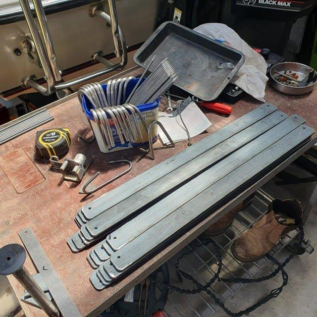 Deer Gambrel - Made In Melbourne - DeerSchool Der Laden