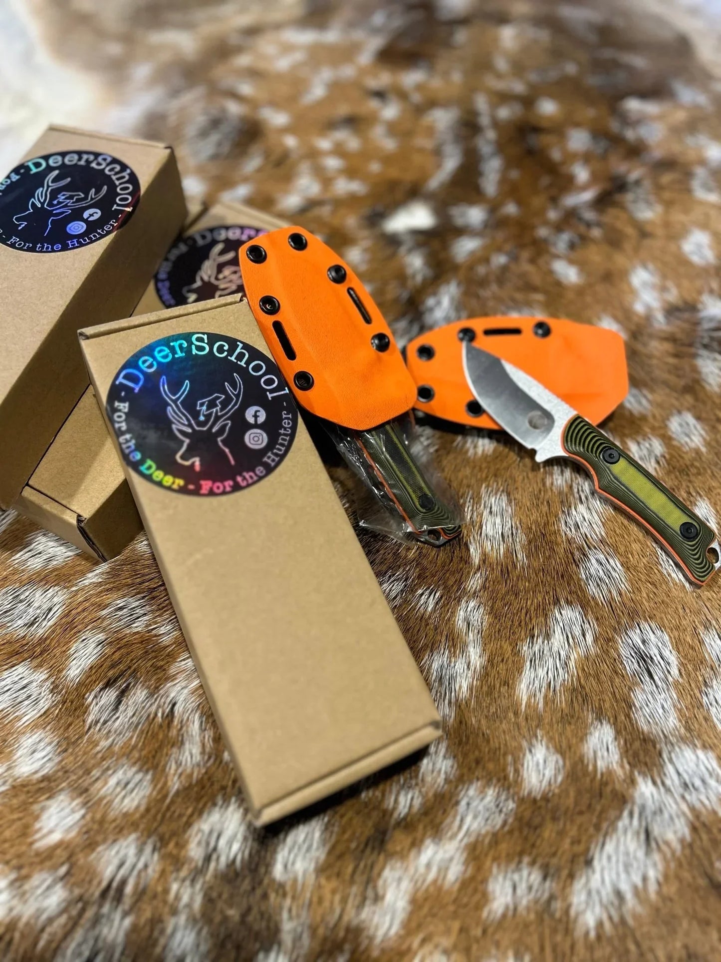 Lil Spiker Knife – Compact Deer Hunting & Butchering Knife | Razor Sharp 8Cr Steel Blade, G10 Handle + Kydex Sheath - DeerSchool Der Laden