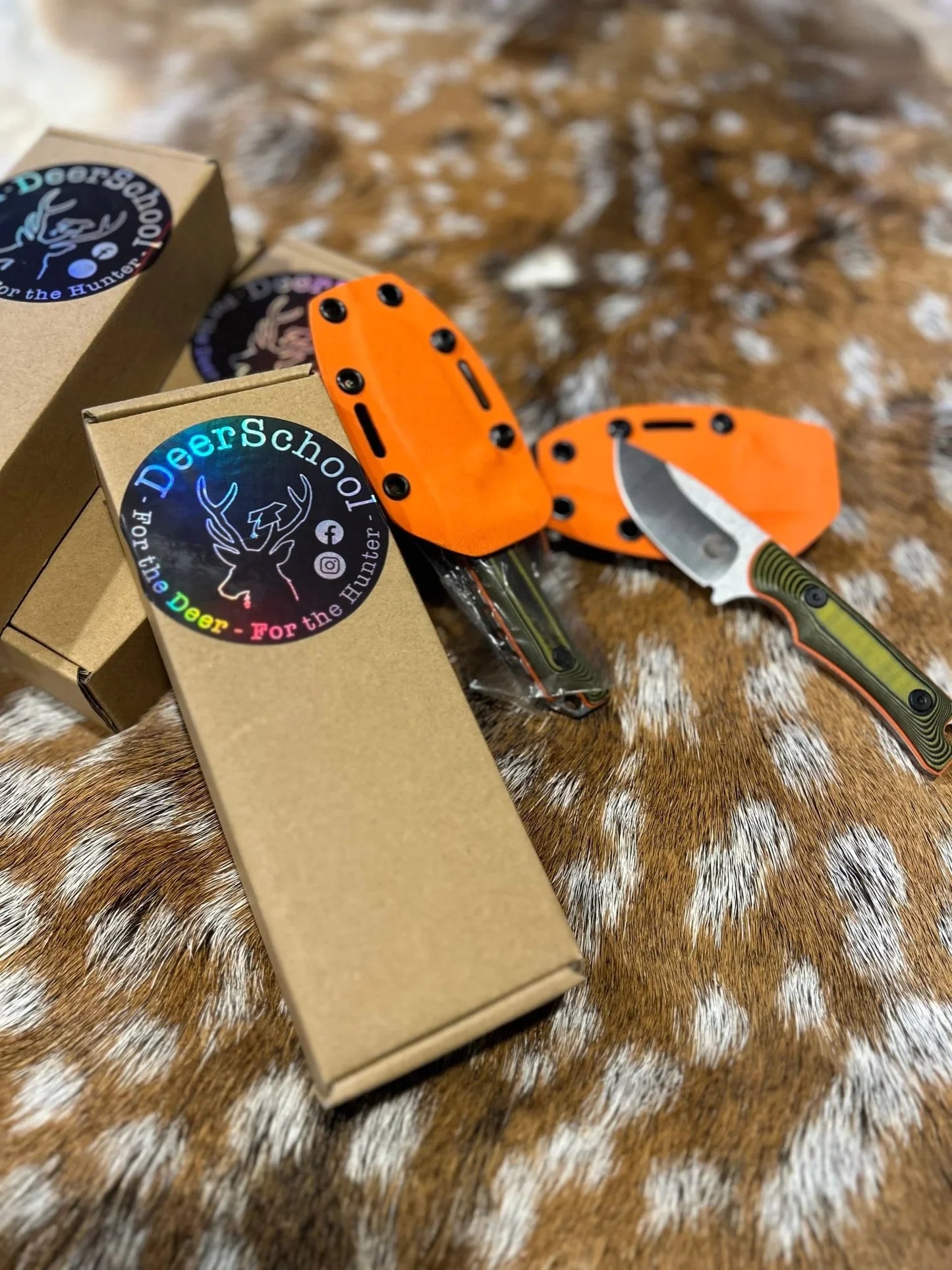 Lil Spiker Knife – Compact Deer Hunting & Butchering Knife | Razor Sharp 8Cr Steel Blade, G10 Handle + Kydex Sheath - DeerSchool Der Laden