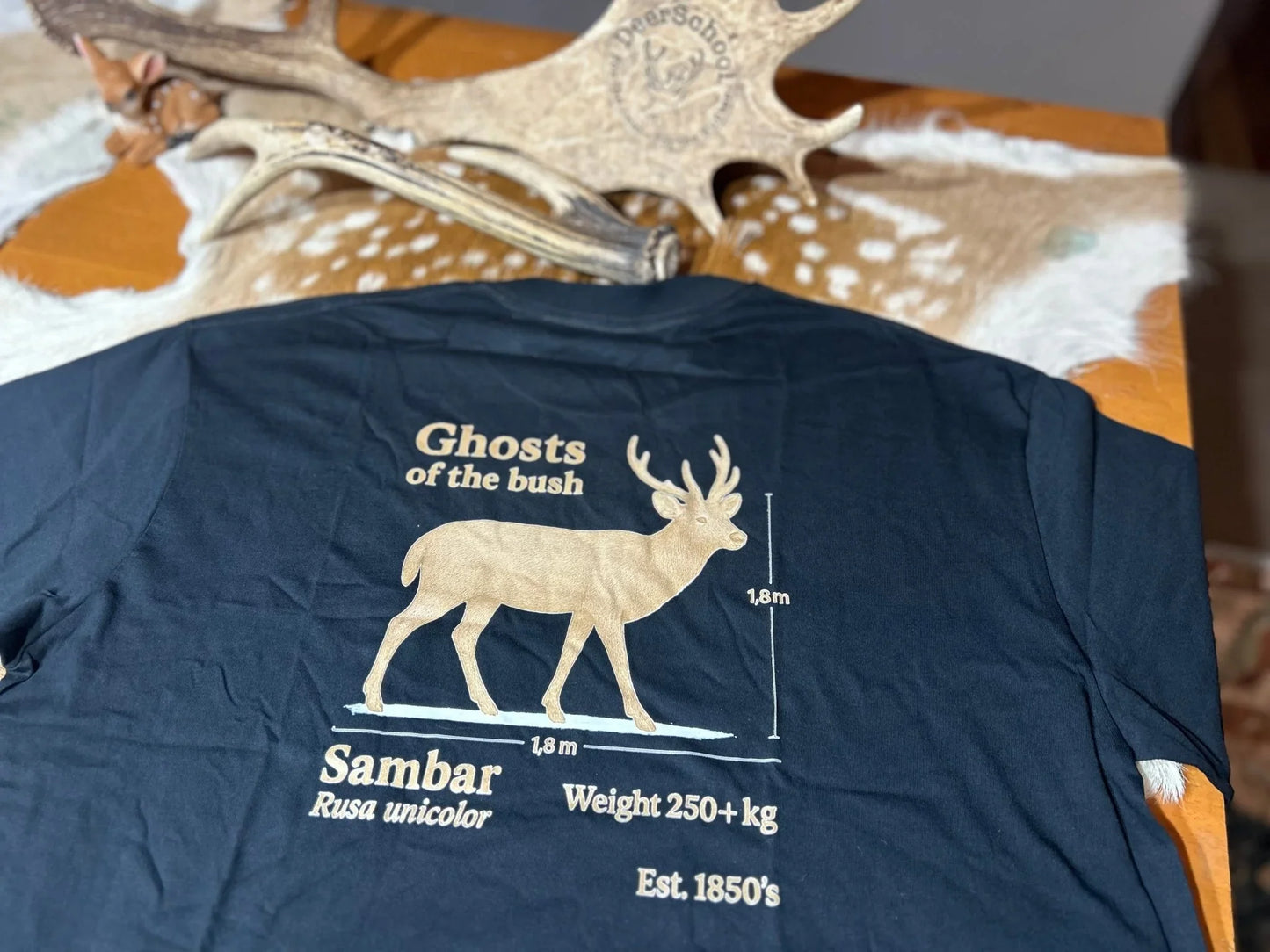 T-Shirt “Ghosts” - DeerSchool Der Laden